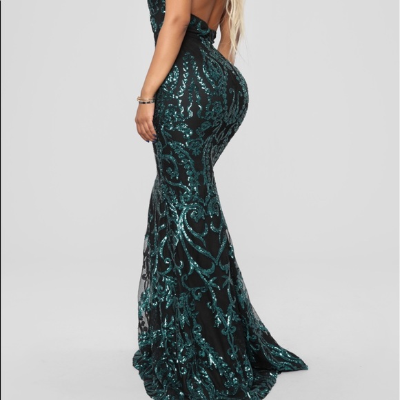 Dress - Picture 2 of 3